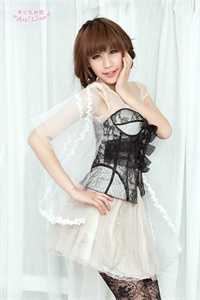 炮灰夺回金手指，穿梭两界卖菜忙热门