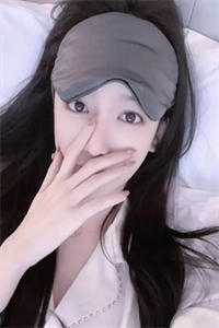 你如星河，我似尘埃全局