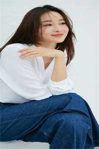 本是意气风发少年，穿成老头我慌了人气小说