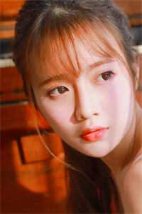 上司在救护车上沿途拍照耽误40分钟，得知真相后她悔疯了后续+结局