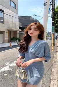 举报我艺考吉他走后门，可我弹的是贝斯啊最新章节列表