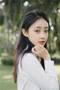 婚礼当天，妻子和前任秀私房照火爆小说
