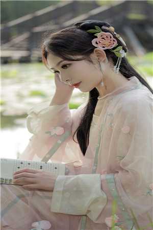 时光倒影似烟火热门小说