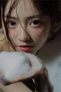 大嫂！再不住嘴，我都黄袍加身了畅读