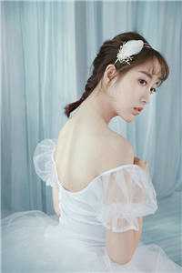 爸妈把我卖给丧葬大佬给弟弟换首付，我靠弹幕杀疯了小说全文免费阅读