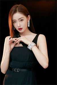 上司在救护车上沿途拍照耽误40分钟，得知真相后她悔疯了全文