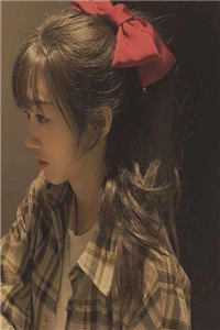 中年被老婆离婚，我包养黑丝女神完整作品