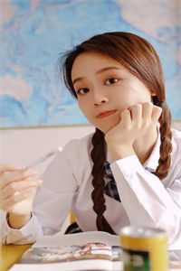 不再是你的笼中雀热门推荐