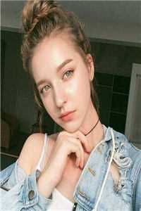 奶团荷包通古今，捡宝救活全荒村完结txt